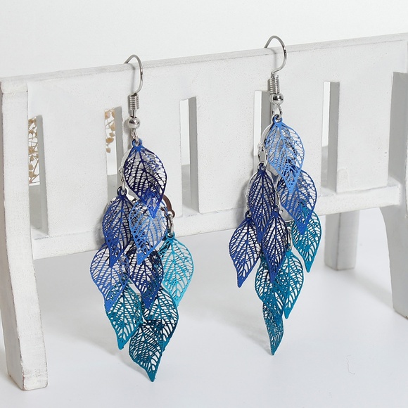 Fashion Jewelry Jewelry - Beautiful Tones of Blue Filigree Leaves Earrings